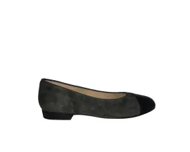 Women`s Sally Classic Cap-Toe Slip On